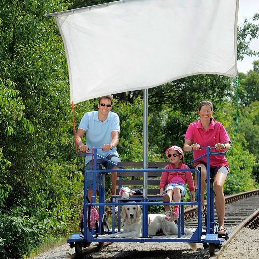 Draisinentour mit der ganzen Familie im Urlaub an der Nordsee